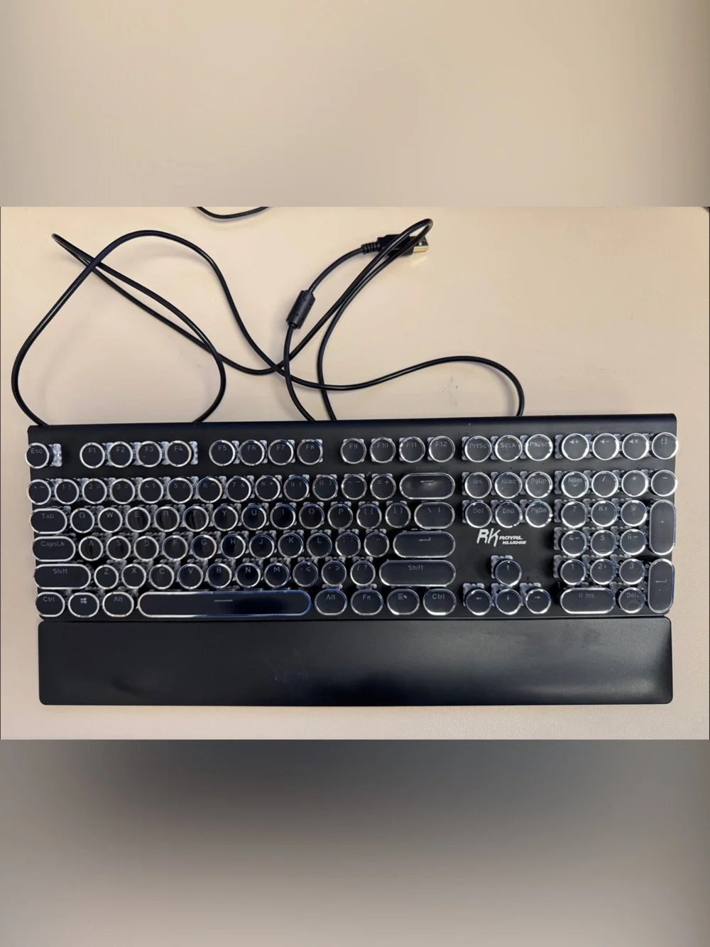 Retro Round-Key Wired Mechanical Keyboard with Wrist Rest - Black